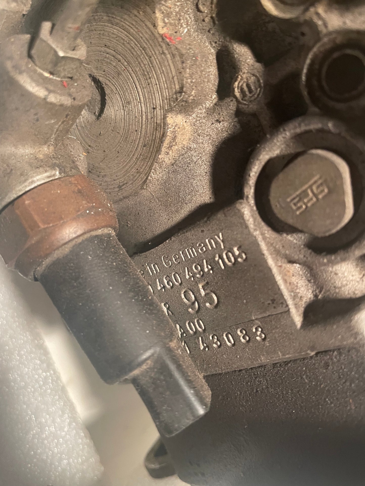 Pompe à injection BOSCH 0460494105