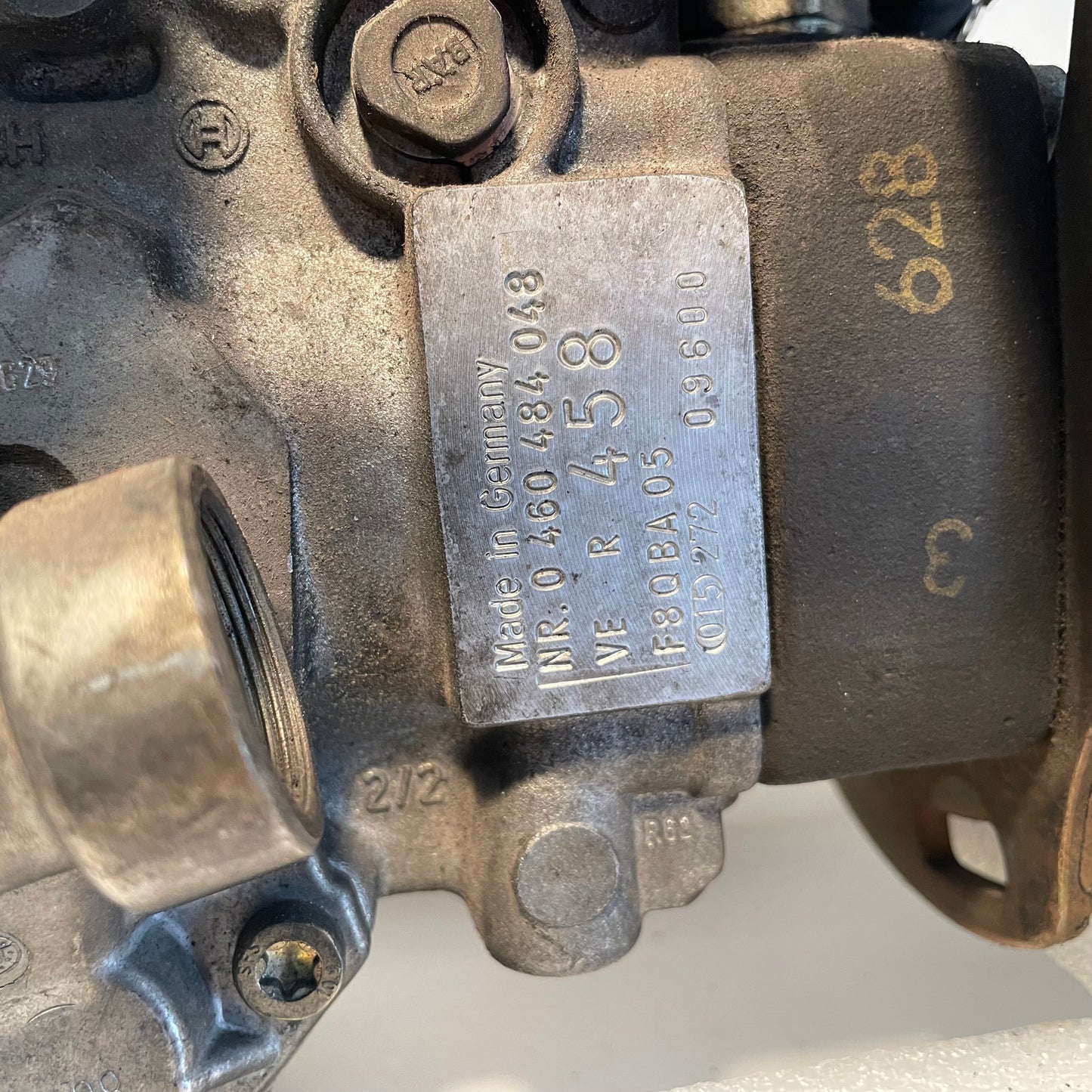Pompe à injection BOSCH 0460484048
