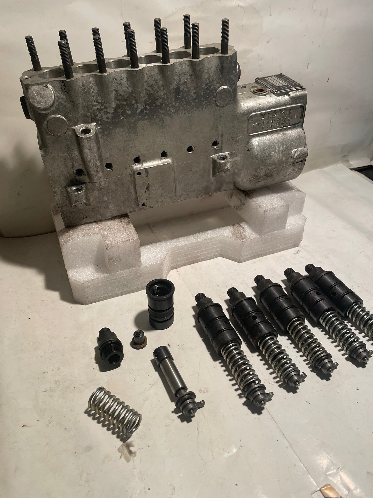 Jeu de 6 piston entier SIGMA CMC100T