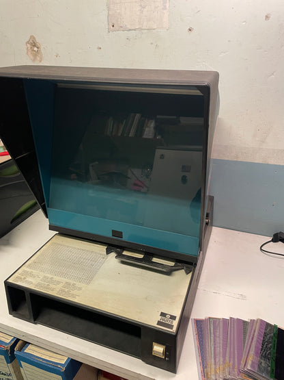 Lecteur micro fiches (avec micro fiches)