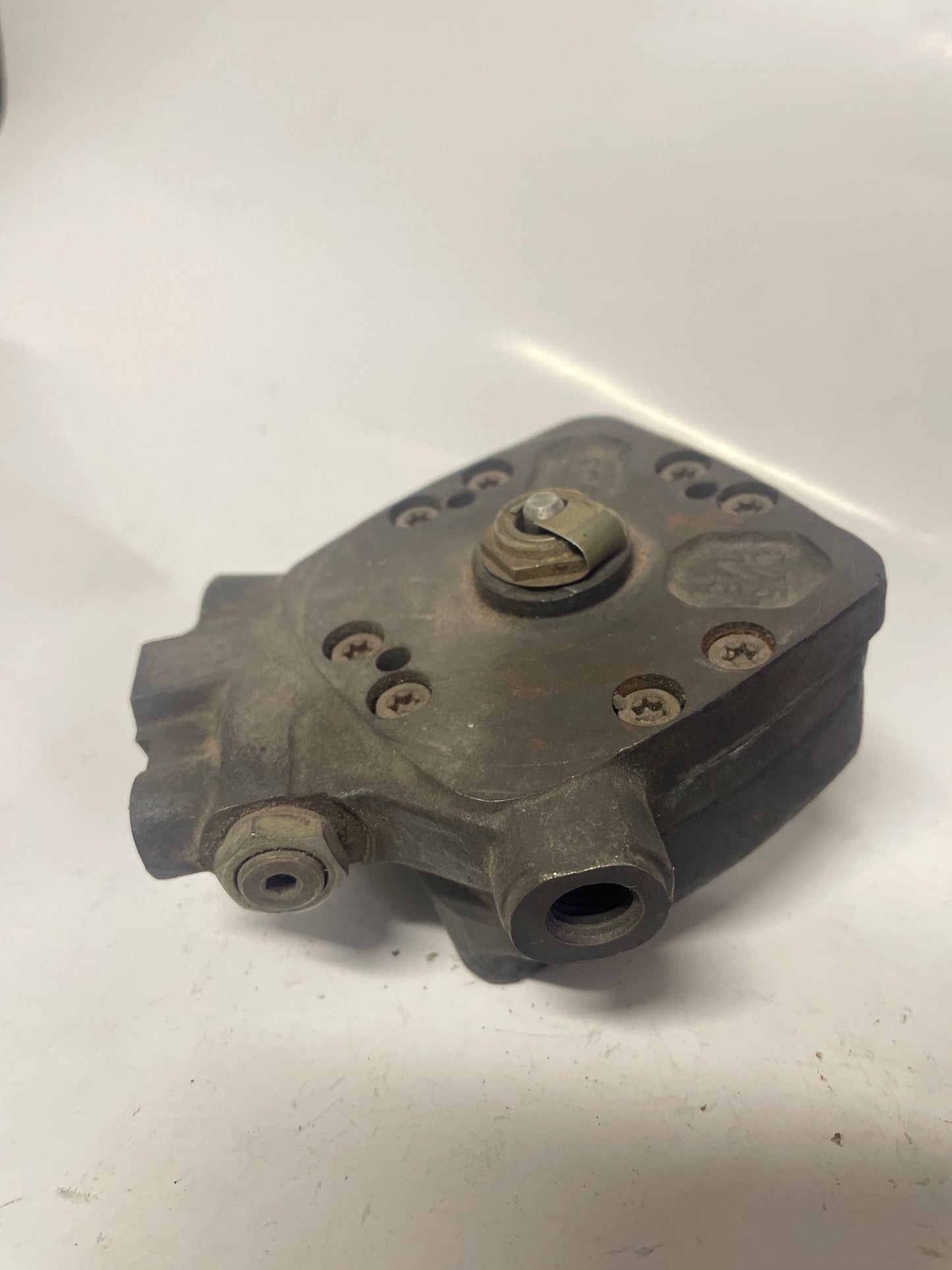 Distributeur BOSCH 0438100100 AUDI VW