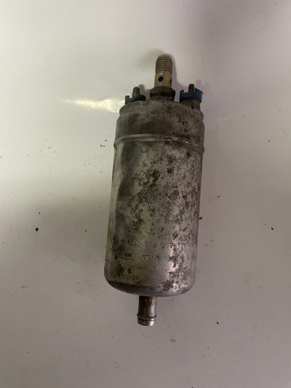 Pompe à essence 12V BOSCH 0580254957 et 0580254984 (audi Volkswagen )
