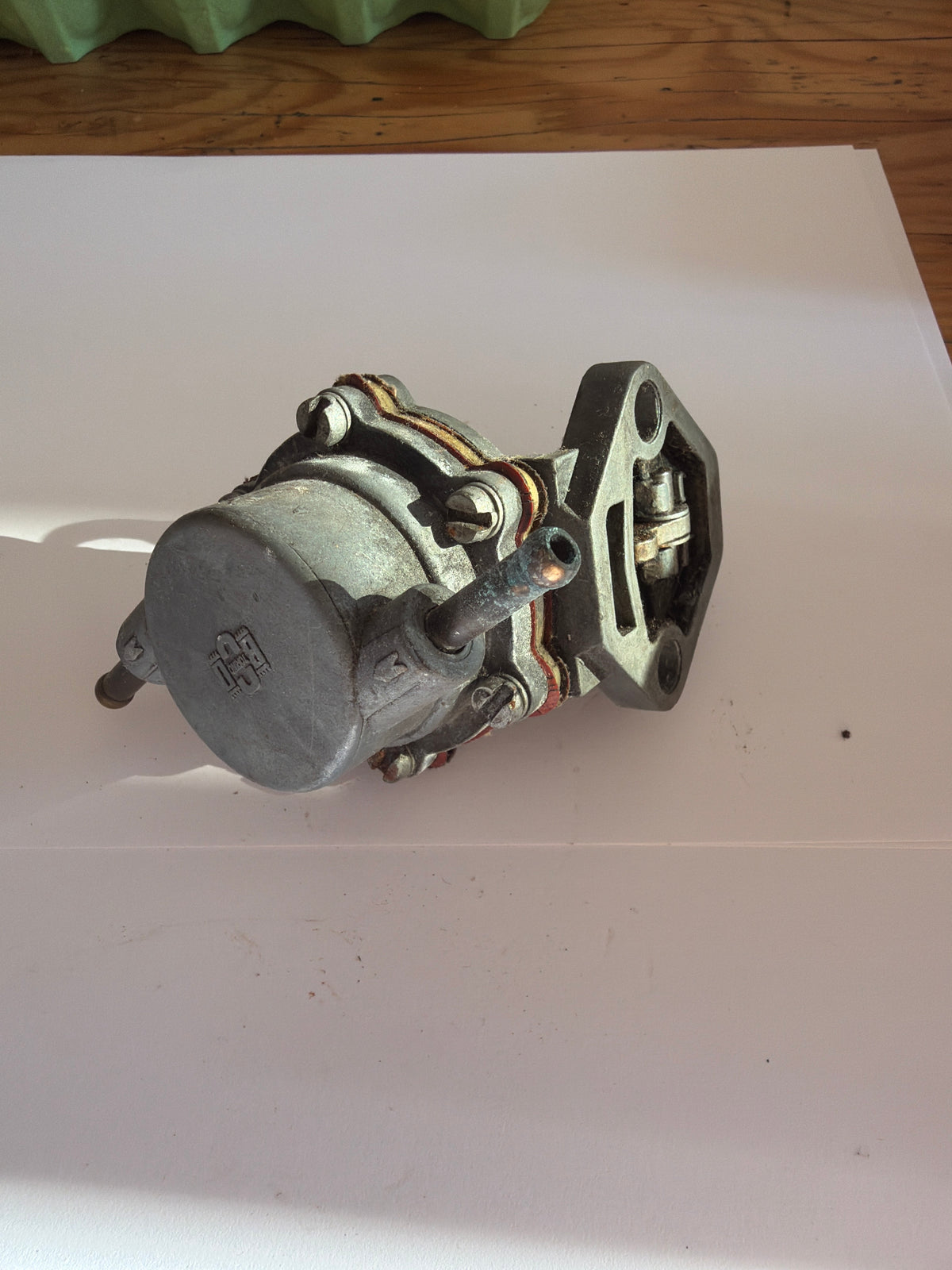 Pompe à essence Citroën LNA 11re occasion / pour pièces