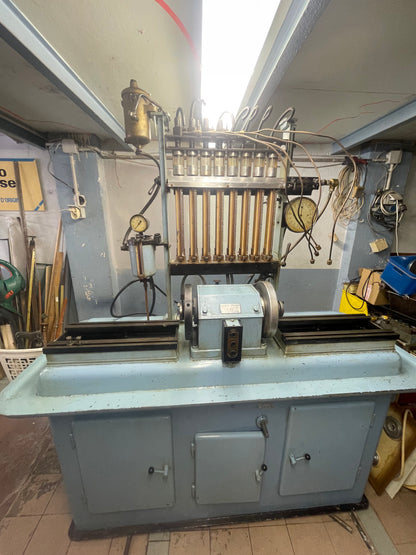 Banc d’essai pour pompe à injection jusqu’à 8 cylindres (ou 2 pompes de 4 cylindres)