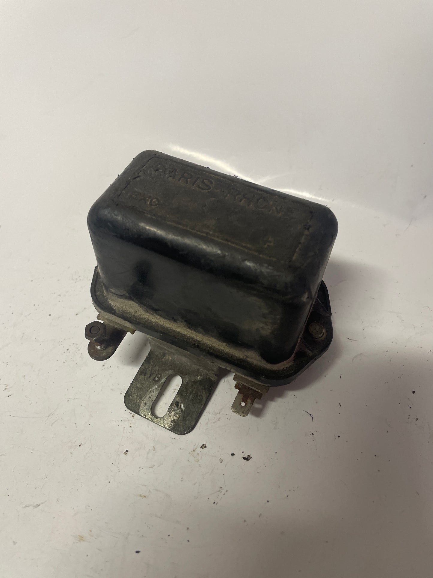 Regulateur PARIS-RHONE 12v