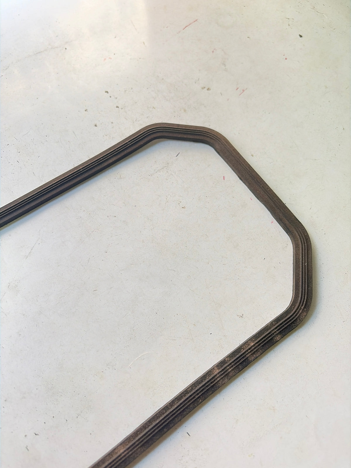 Joint couvre culbuteurs plat denté de 3 dents sur la longueur